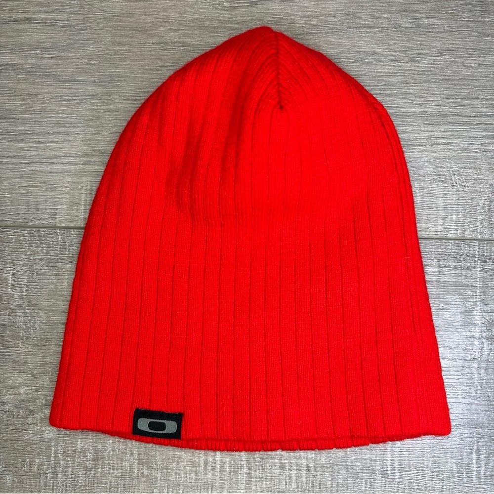 Vintage Y2K Oakley Men's Red Hat Beanie 100% Acrylic